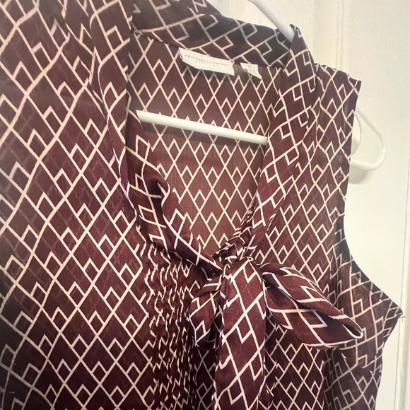 New York & Company brown and white geometric tie neck sleeveless top, size XS - Picture 2 of 5